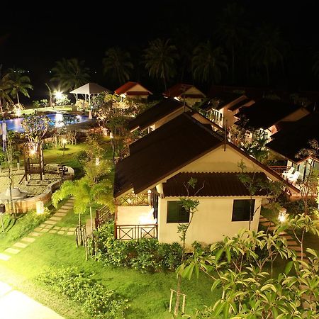 Kuiburi Hotel & Resort Куи Бури Екстериор снимка