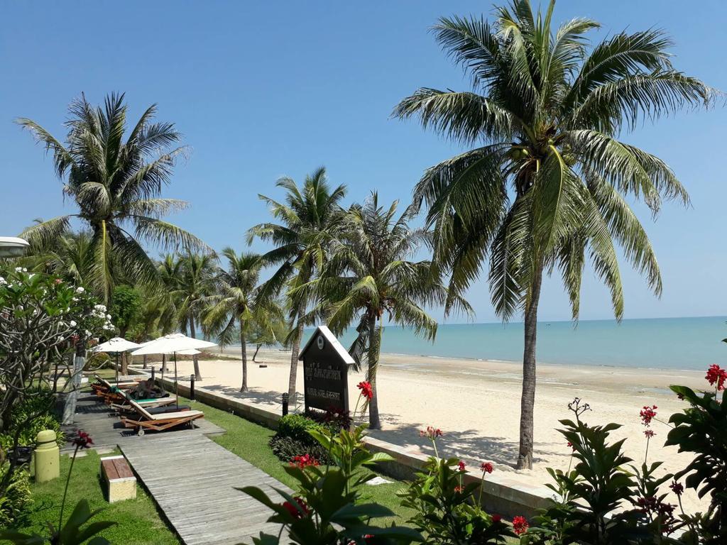 Kuiburi Hotel & Resort Куи Бури Екстериор снимка