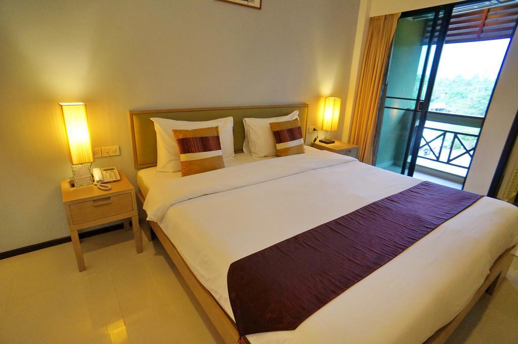 Kuiburi Hotel & Resort Куи Бури Екстериор снимка
