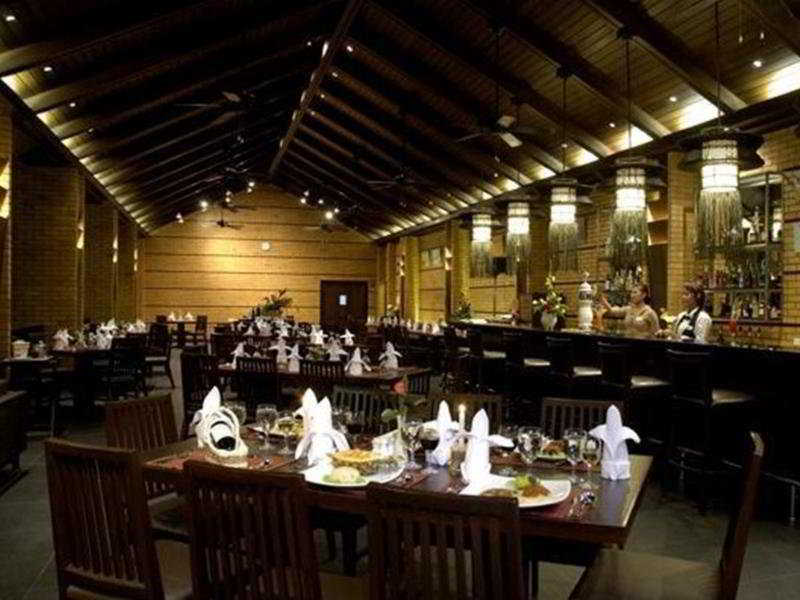 Kuiburi Hotel & Resort Куи Бури Екстериор снимка