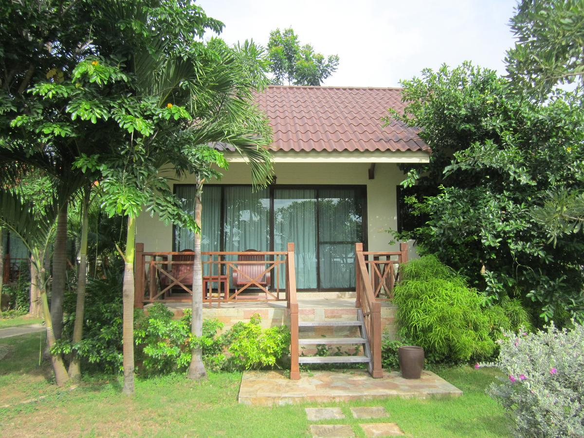 Kuiburi Hotel & Resort Куи Бури Екстериор снимка